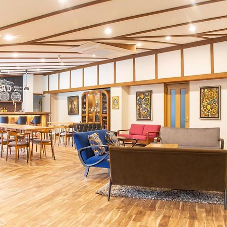 Nomad Hakuba Bed & Breakfast Екстериор снимка