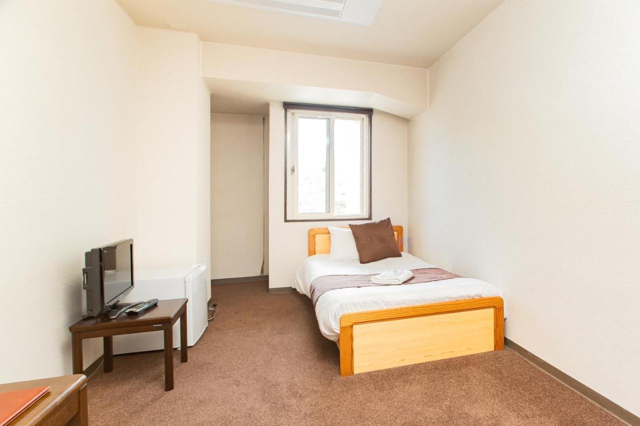 Nomad Hakuba Bed & Breakfast Екстериор снимка